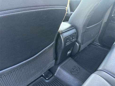 Used 2022 Toyota 4Runner SR5 Premium image 25