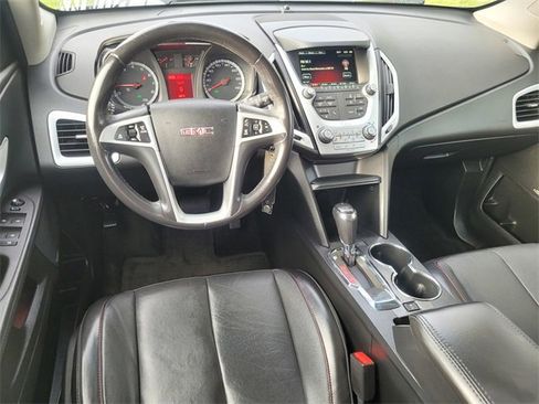 Used 2017 GMC Terrain SLT image 14