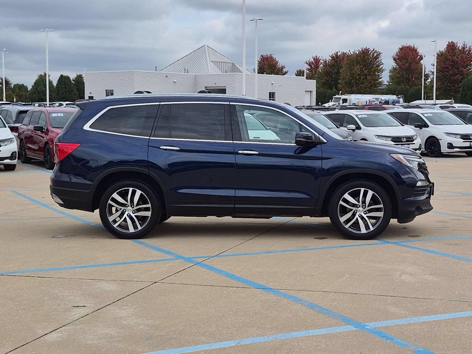 Used 2018 Honda Pilot Elite image 5