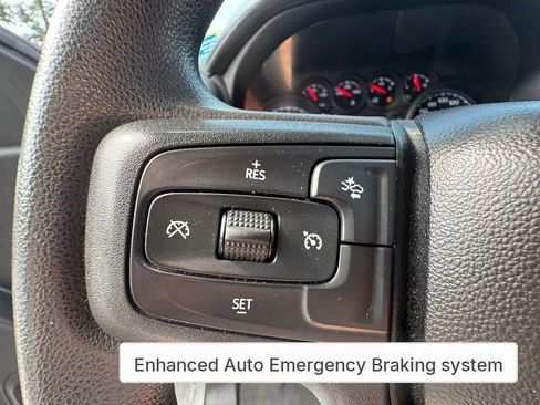 Used 2023 Chevrolet Silverado 1500 Custom image 24