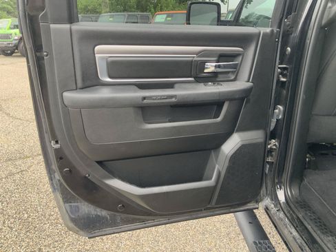 Used 2022 RAM 1500 Classic Warlock w/ Electronics Group AWD/4WD image 48