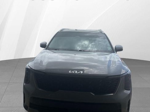 Used 2025 Kia Sorento S w/ Panoramic Sunroof Package FWD image 2