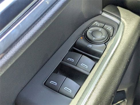 Used 2024 GMC Sierra 1500 Elevation image 23