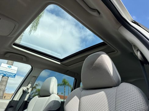 Used 2023 Subaru Forester Premium image 4