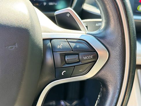 Used 2015 BMW i8 Base image 30