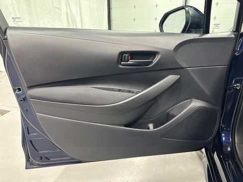 Used 2026 Toyota Corolla LE FWD image 8
