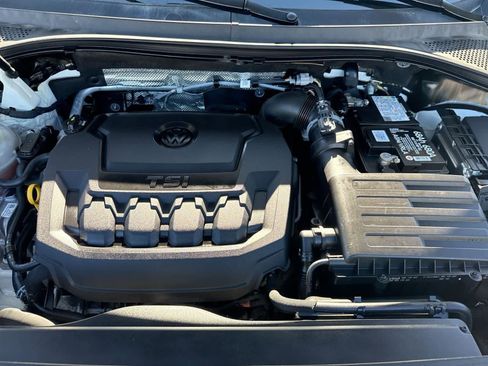 Used 2019 Volkswagen Tiguan SE w/ Panoramic Sunroof Package image 31