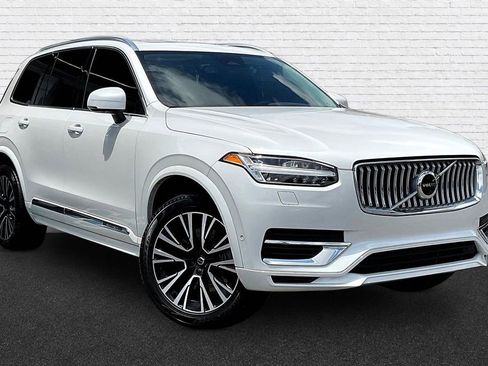 Used 2023 Volvo XC90 T8 Plus AWD/4WD image 3