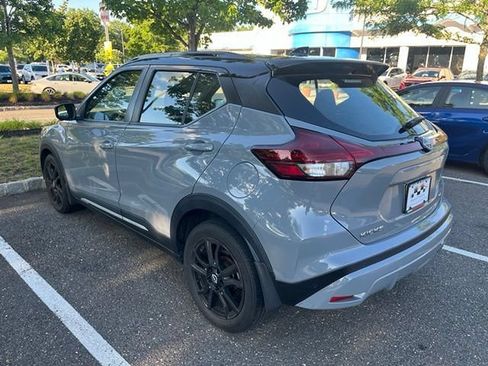Used 2022 Nissan Kicks SR FWD image 4