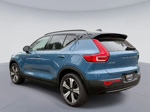 Used 2023 Volvo XC40 Recharge Plus AWD/4WD image 12