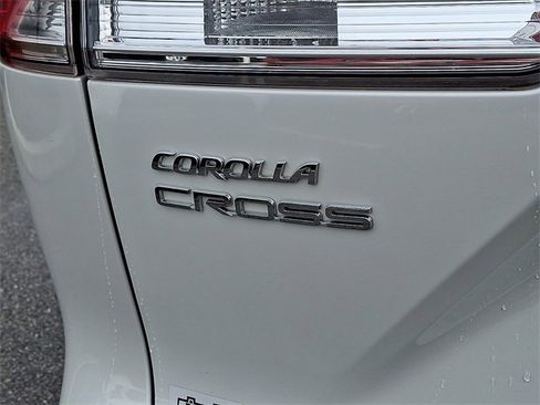Certified 2025 Toyota Corolla Cross L image 29