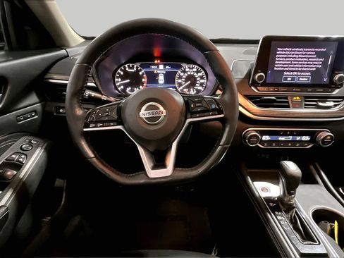 Used 2019 Nissan Altima 2.5 Platinum FWD image 6