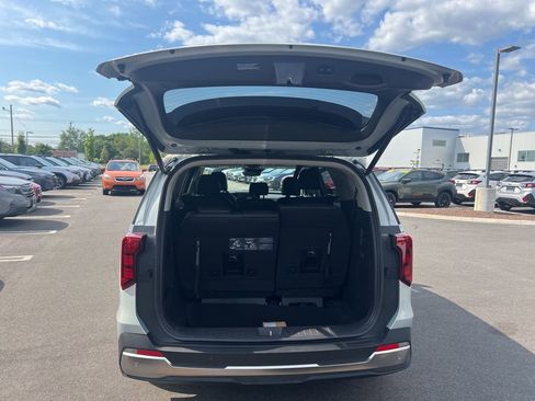 Used 2025 Kia Carnival SX image 50