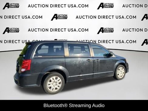 Used 2019 Dodge Grand Caravan SE w/ UConnect Hands-Free Group FWD image 8