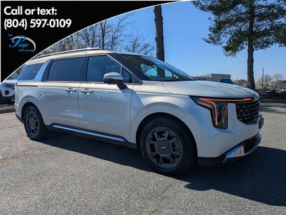 Used 2025 Kia Carnival SX