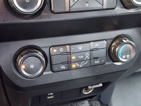 Used 2022 Ford F250 XL w/ Power Equipment Group image 22