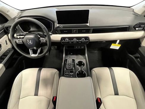 New 2026 Honda Pilot Touring image 26