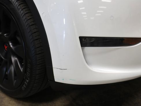 Used 2021 Tesla Model Y Long Range AWD/4WD image 21