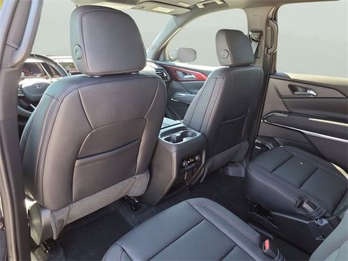 New 2026 Chevrolet Traverse Z71 w/ Enhanced Driving Package image 17