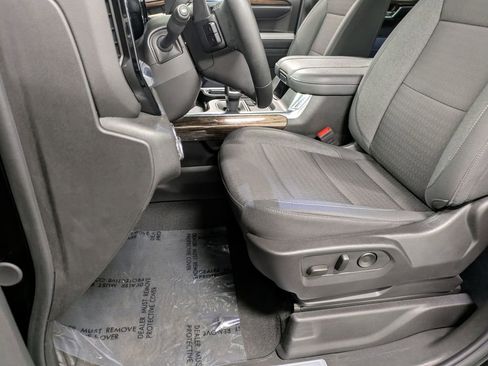 Used 2024 GMC Sierra 1500 Elevation w/ LPO, Elevation Black Package image 10