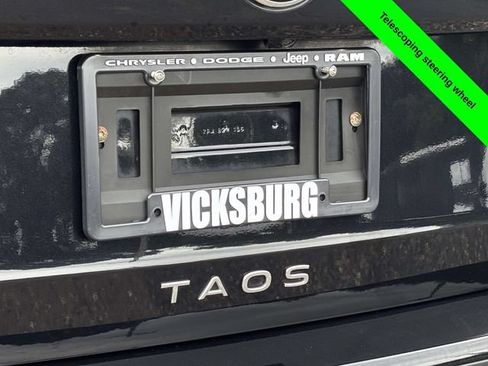 Used 2022 Volkswagen Taos SE AWD/4WD image 38