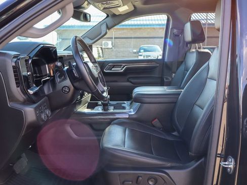 Used 2023 Chevrolet Silverado 1500 LTZ AWD/4WD image 15