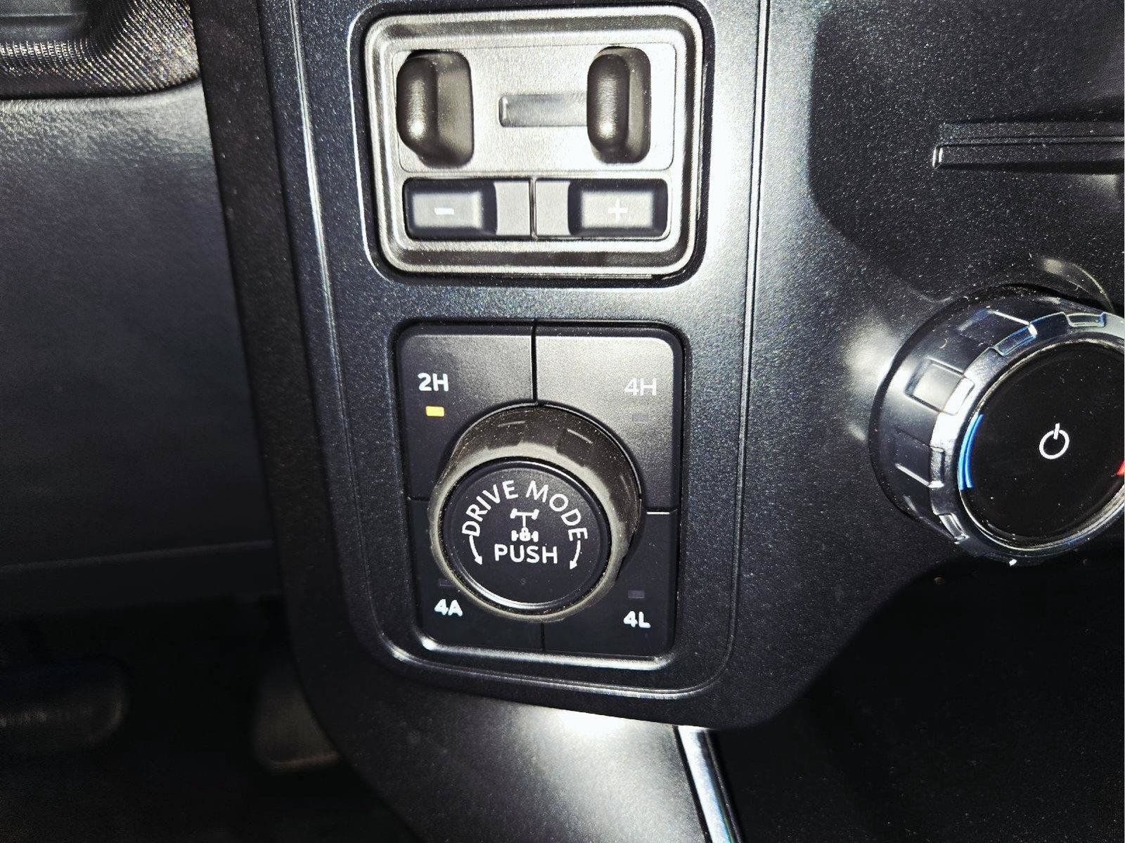 Certified 2025 Ford F150 Raptor AWD/4WD image 33