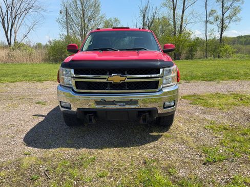 Used 2012 Chevrolet Silverado 2500 LTZ w/ LTZ Plus Package AWD/4WD image 3
