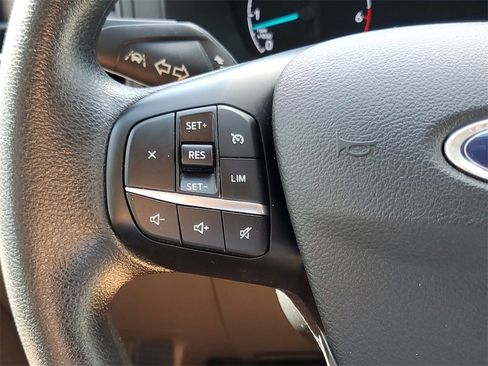 Used 2023 Ford Transit 350 XLT image 18