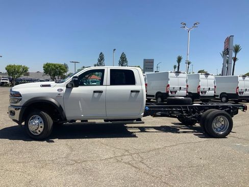 New 2026 RAM 5500 Tradesman w/ Chrome Appearance Group RWD image 7