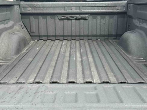 Used 2022 Chevrolet Colorado ZR2 image 20