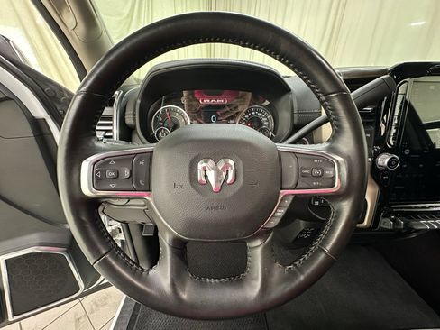 Used 2024 RAM 2500 Laramie AWD/4WD image 31