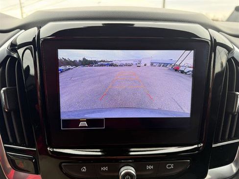 Used 2023 Chevrolet Traverse LT image 45