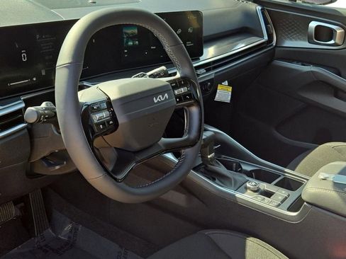 New 2026 Kia Sorento LX FWD image 16