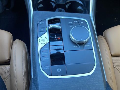 Used 2025 BMW 330i xDrive Sedan w/ M Sport Package image 25