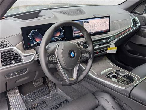 New 2026 BMW X5 xDrive40i w/ Premium Package image 3