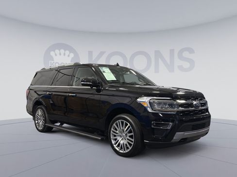 Used 2023 Ford Expedition Max Limited AWD/4WD image 10
