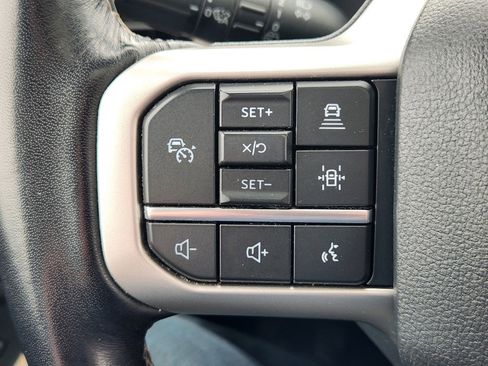 Used 2024 Ford Expedition Limited image 30