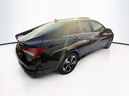 Certified 2023 Hyundai Elantra Limited w/ Cargo Package image 11