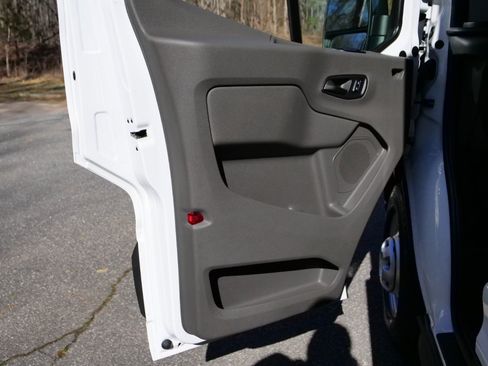 Used 2024 Ford Transit 350 AWD w/ Exterior Upgrade Package image 25