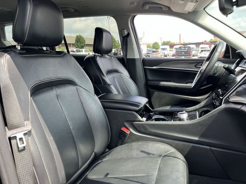 Used 2021 Jeep Grand Cherokee L Limited AWD/4WD image 27