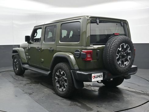 Used 2024 Jeep Wrangler Unlimited Sahara w/ Dual Top Group AWD/4WD image 4