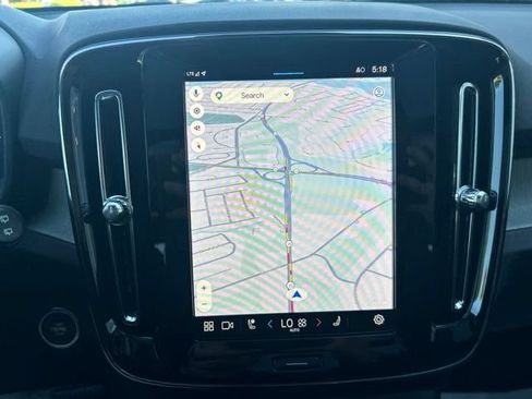 Used 2025 Volvo XC40 B5 Core AWD/4WD image 25