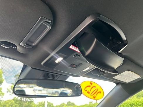 Used 2025 Toyota Camry SE FWD image 29