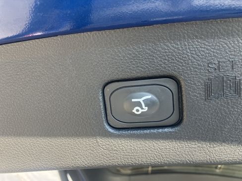 Used 2024 Ford Edge SEL w/ Convenience Package AWD/4WD image 10
