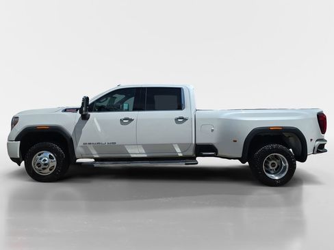 Used 2020 GMC Sierra 3500 Denali w/ Denali Ultimate Package AWD/4WD image 2