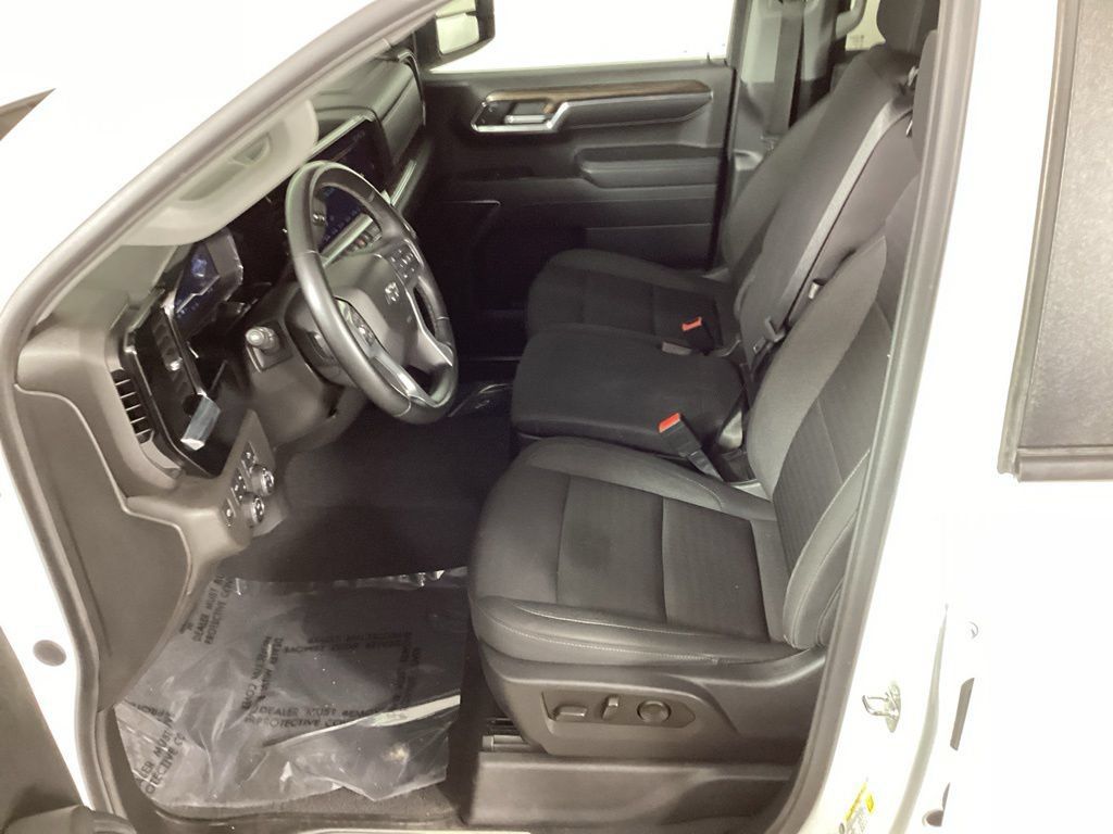 Used 2023 Chevrolet Silverado 1500 RST AWD/4WD image 26