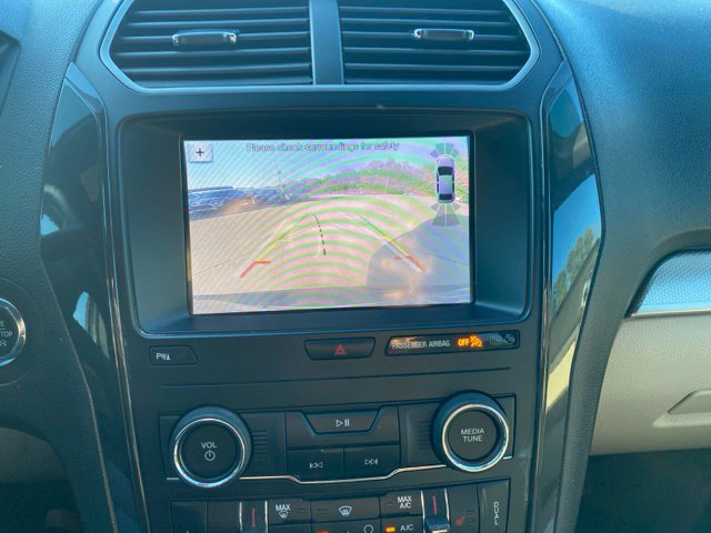 Used 2019 Ford Explorer XLT w/ Equipment Group 202A FWD image 20