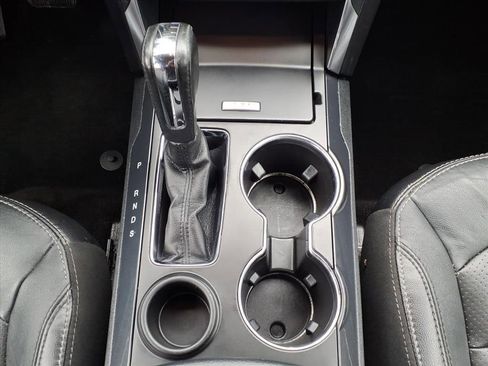 Used 2017 Ford Explorer Limited image 21