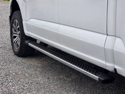 Used 2021 Ford F150 Lariat w/ Equipment Group 501A Mid AWD/4WD image 10